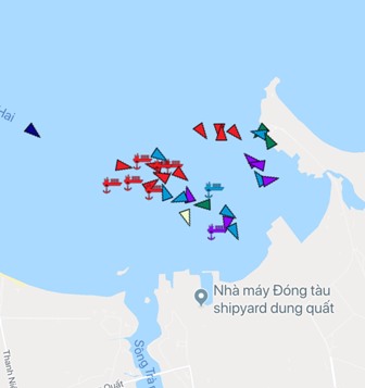 SHIP REPAIR IN DUNG QUAT PORT, VIETNAM